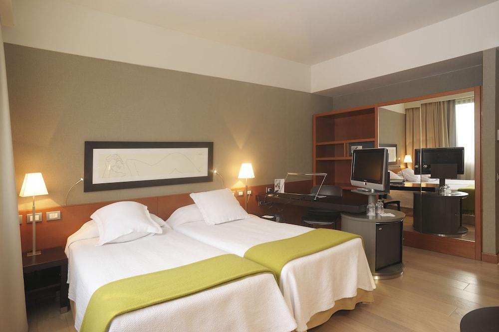 Nh Linate Hotel Пескиера Боромео Екстериор снимка
