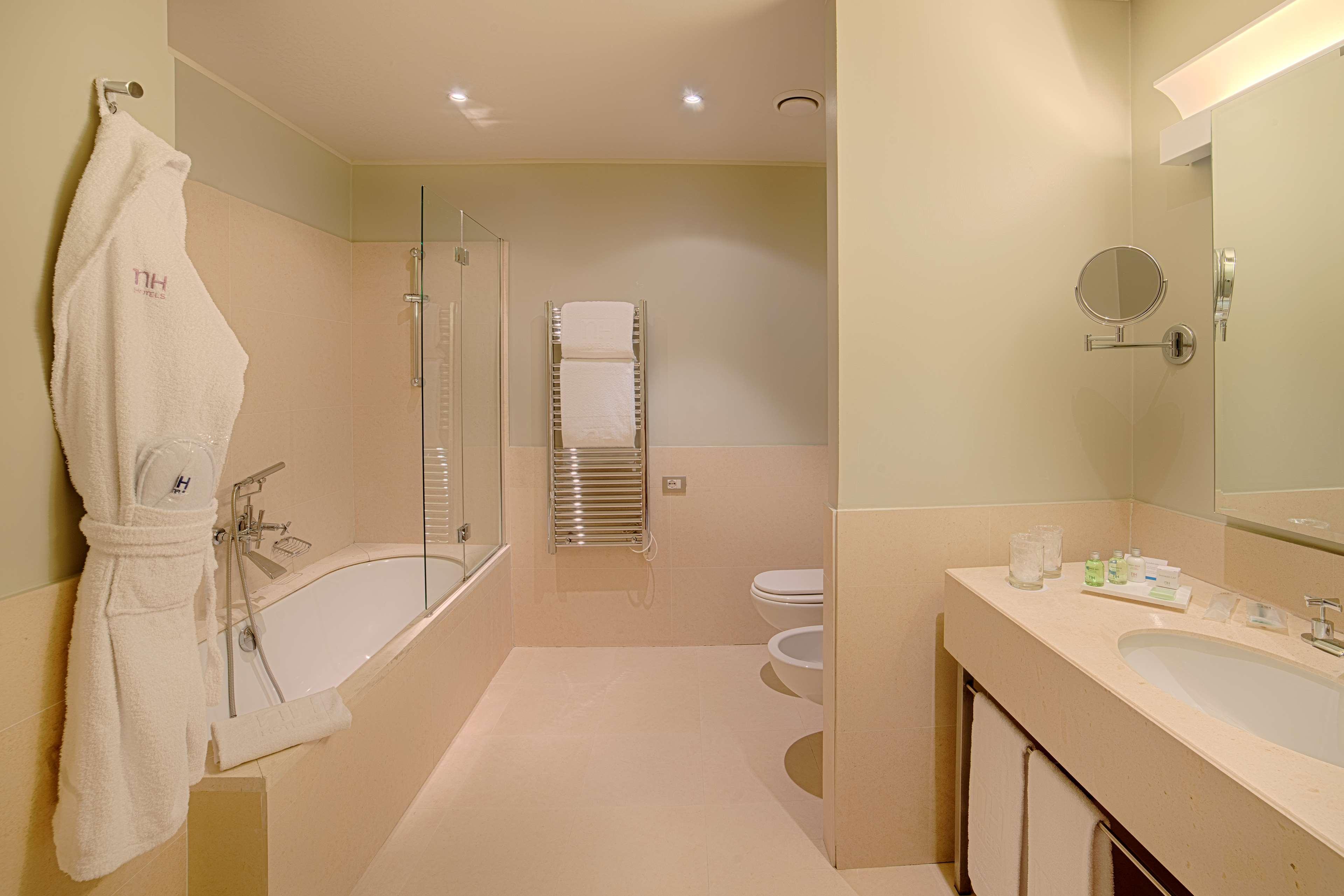 Nh Linate Hotel Пескиера Боромео Екстериор снимка