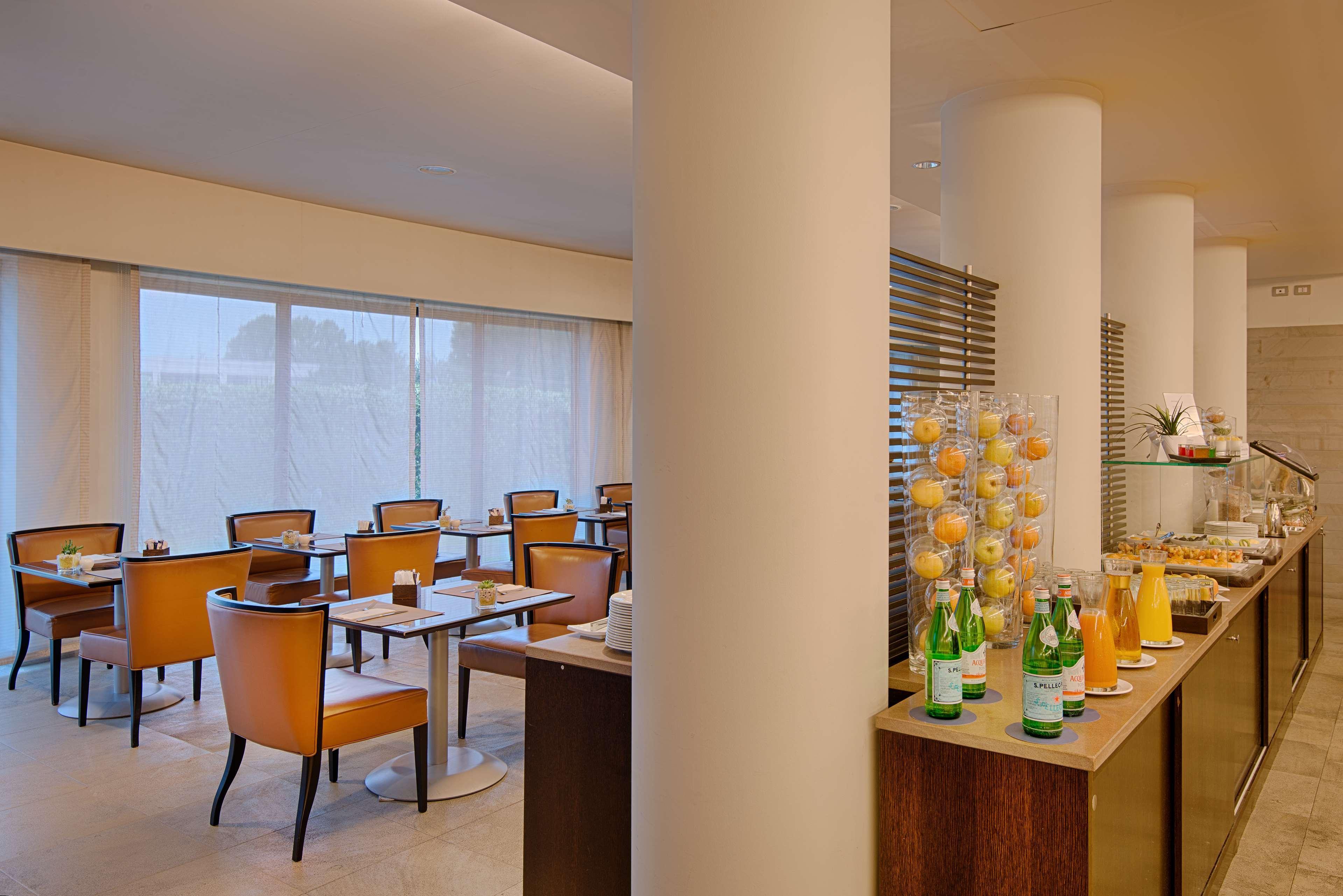 Nh Linate Hotel Пескиера Боромео Екстериор снимка