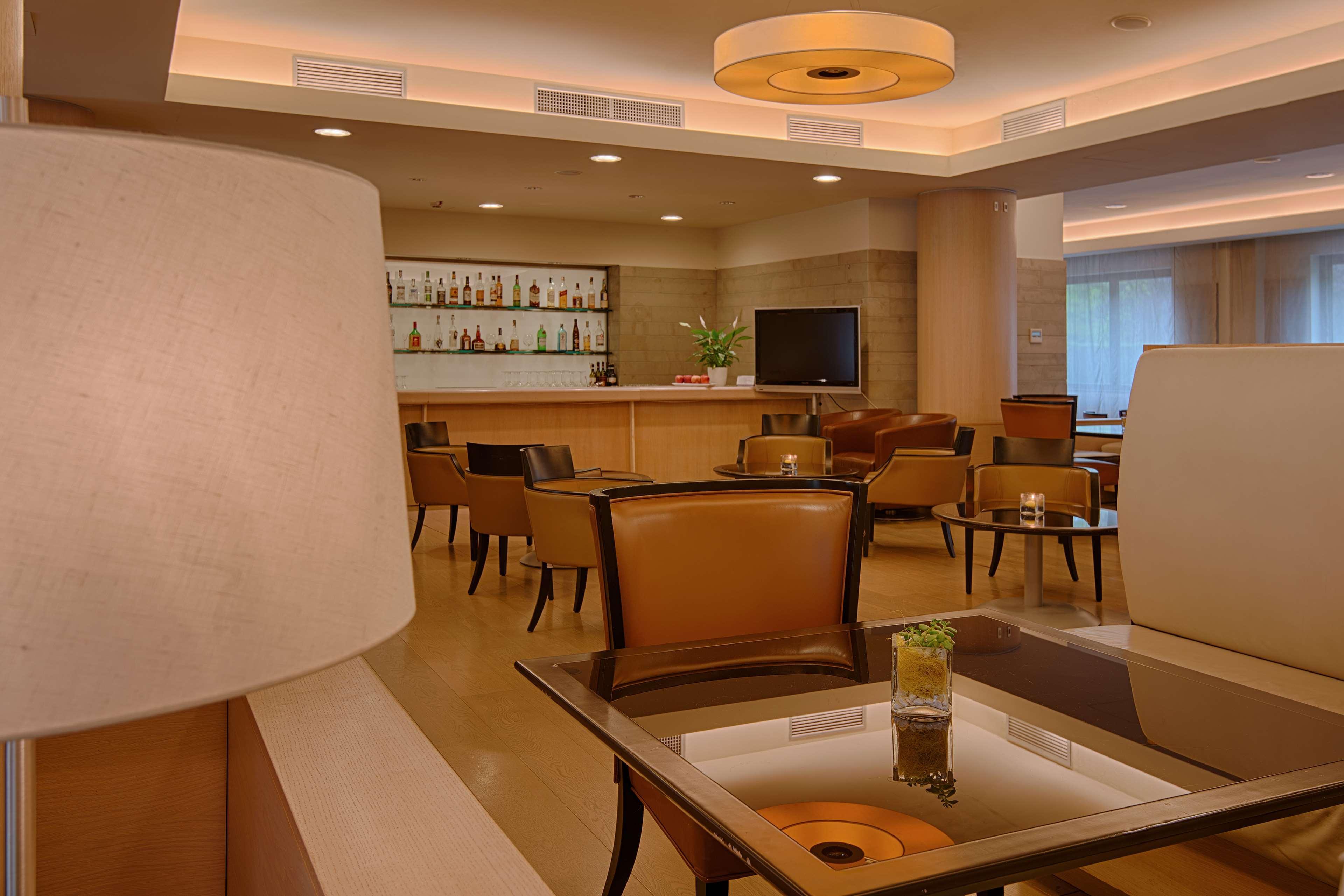 Nh Linate Hotel Пескиера Боромео Екстериор снимка